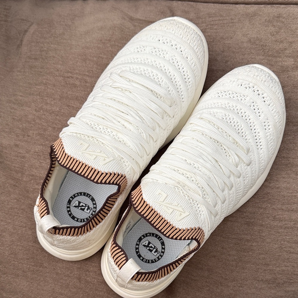 APL Women's TechLoom Wave